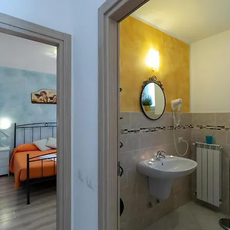 La Collina Dei Fiori Apartment *