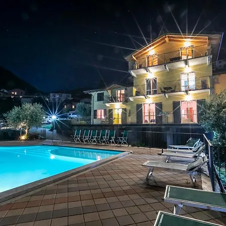 Apartments Collinetta *